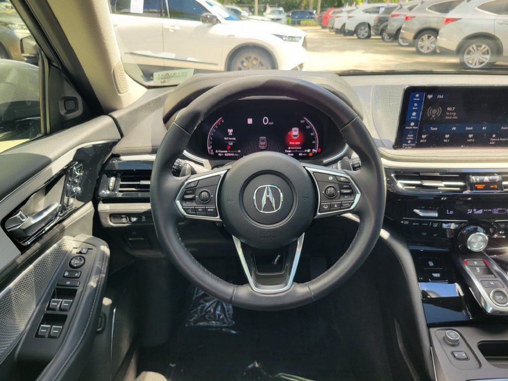 Used 2025 Acura MDX FWD image 22