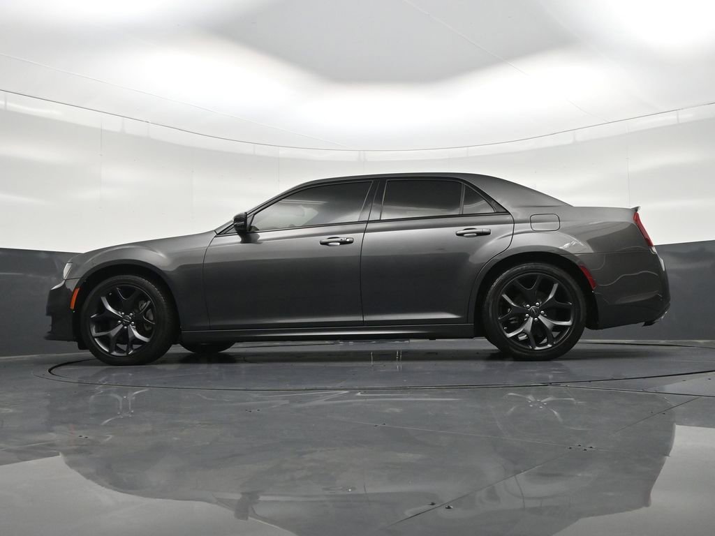 Used 2023 Chrysler 300 S w/ Comfort Group RWD image 26
