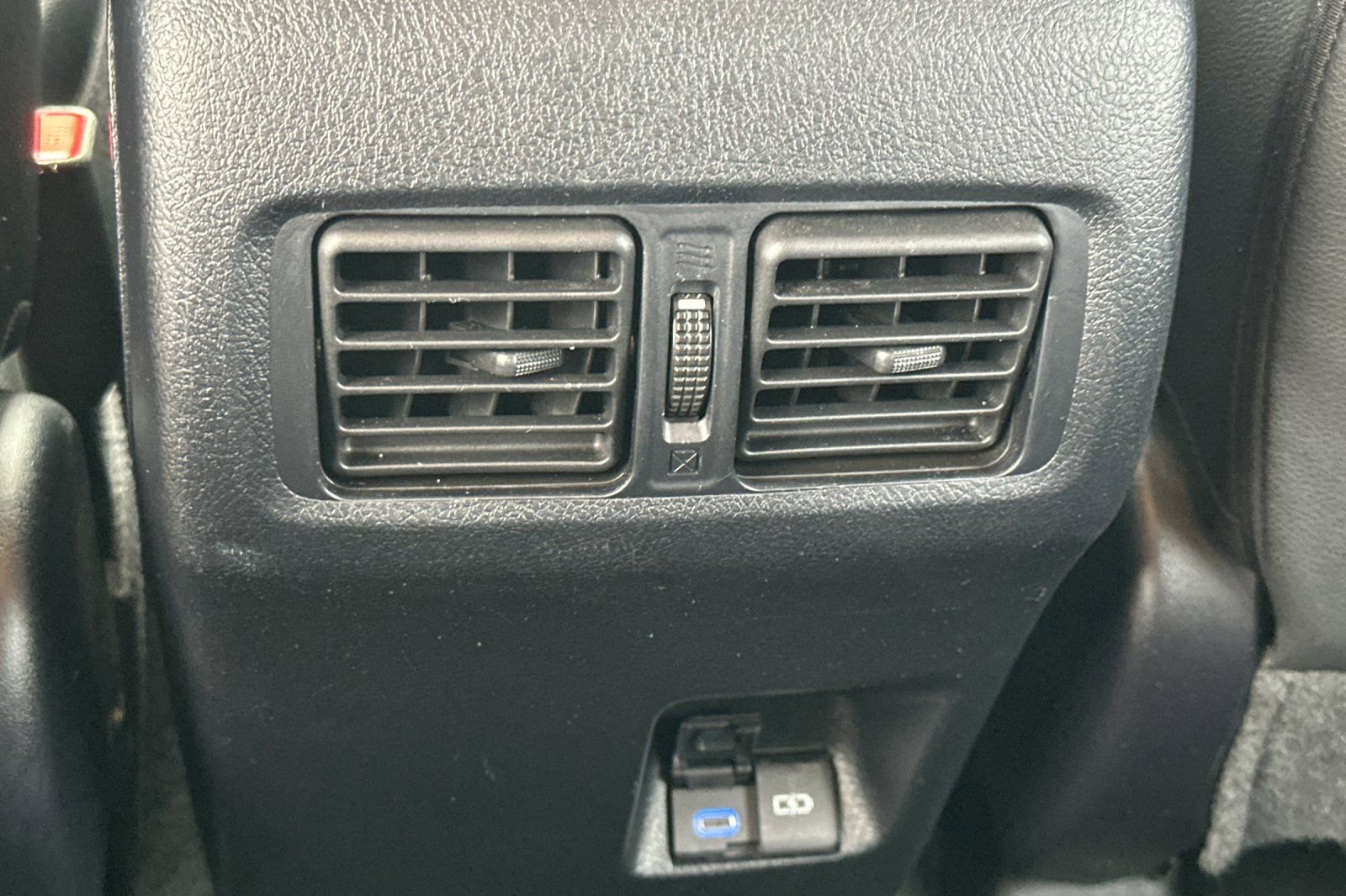 Certified 2024 Toyota 4Runner TRD Off-Road Premium image 16