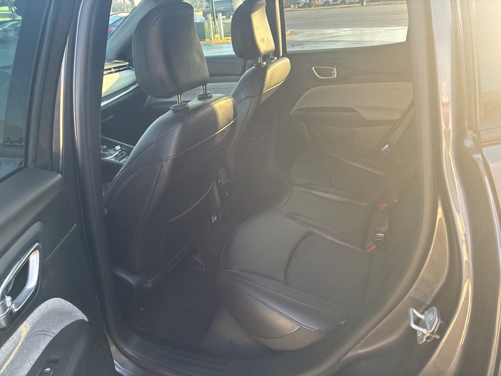 Used 2024 Jeep Compass Latitude w/ Convenience Group image 8