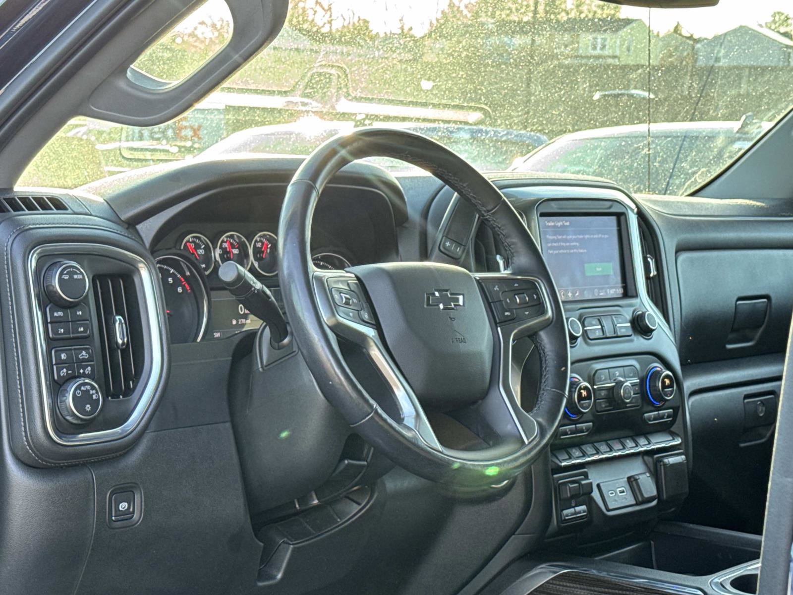 Used 2020 Chevrolet Silverado 1500 LT Trail Boss image 12