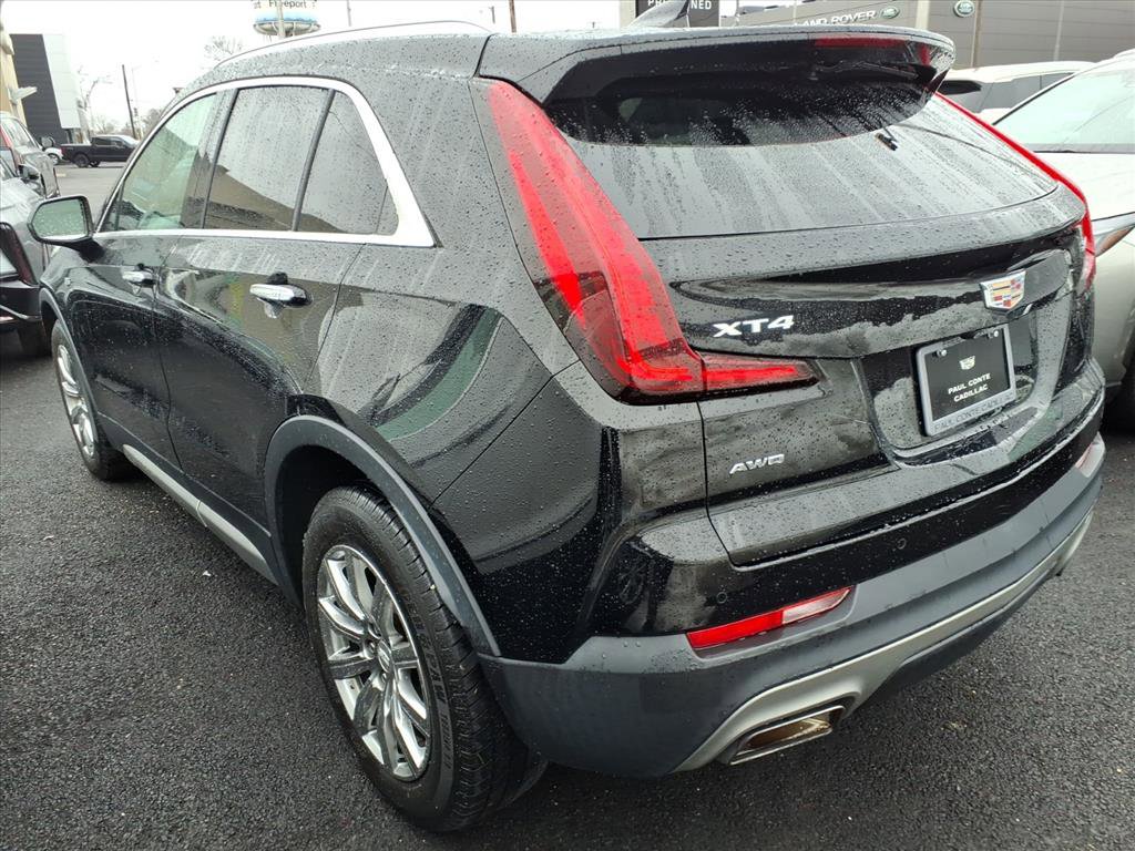 Used 2019 Cadillac XT4 Premium Luxury w/ Cold Weather Package image 7