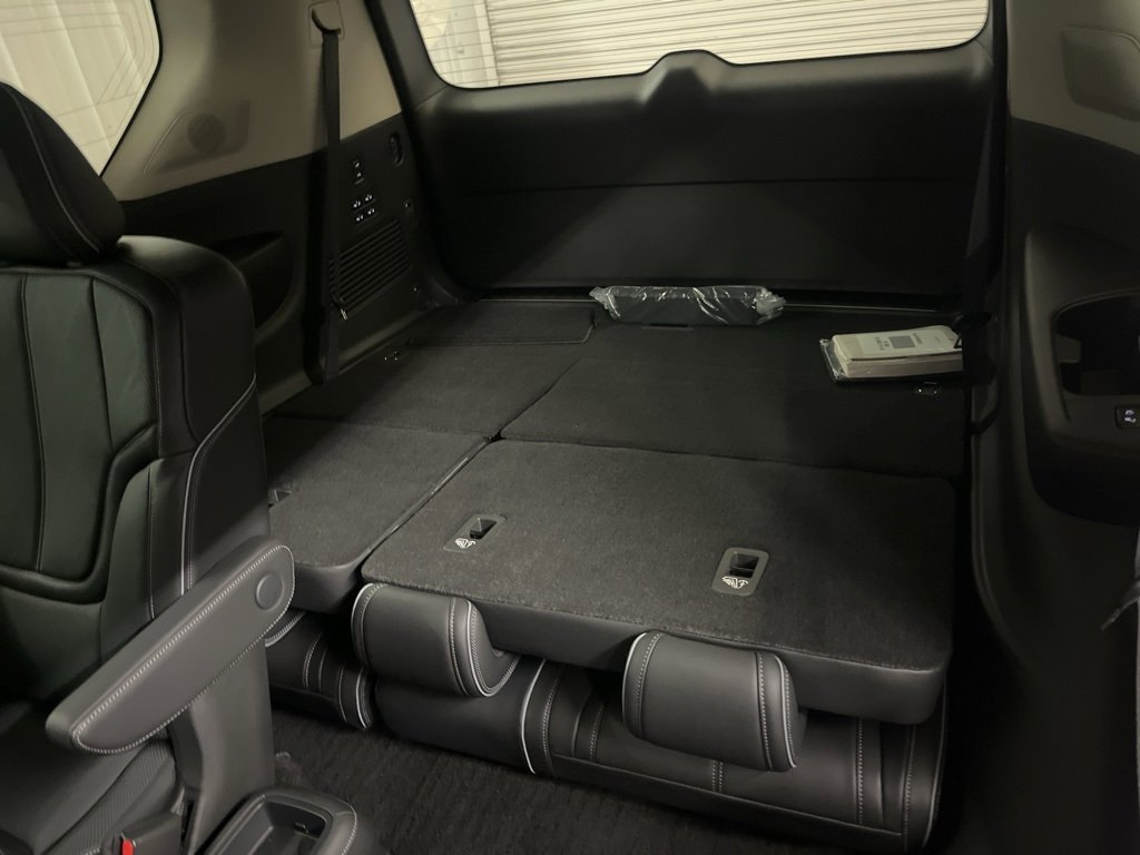 Certified 2025 INFINITI QX80 Sensory image 31