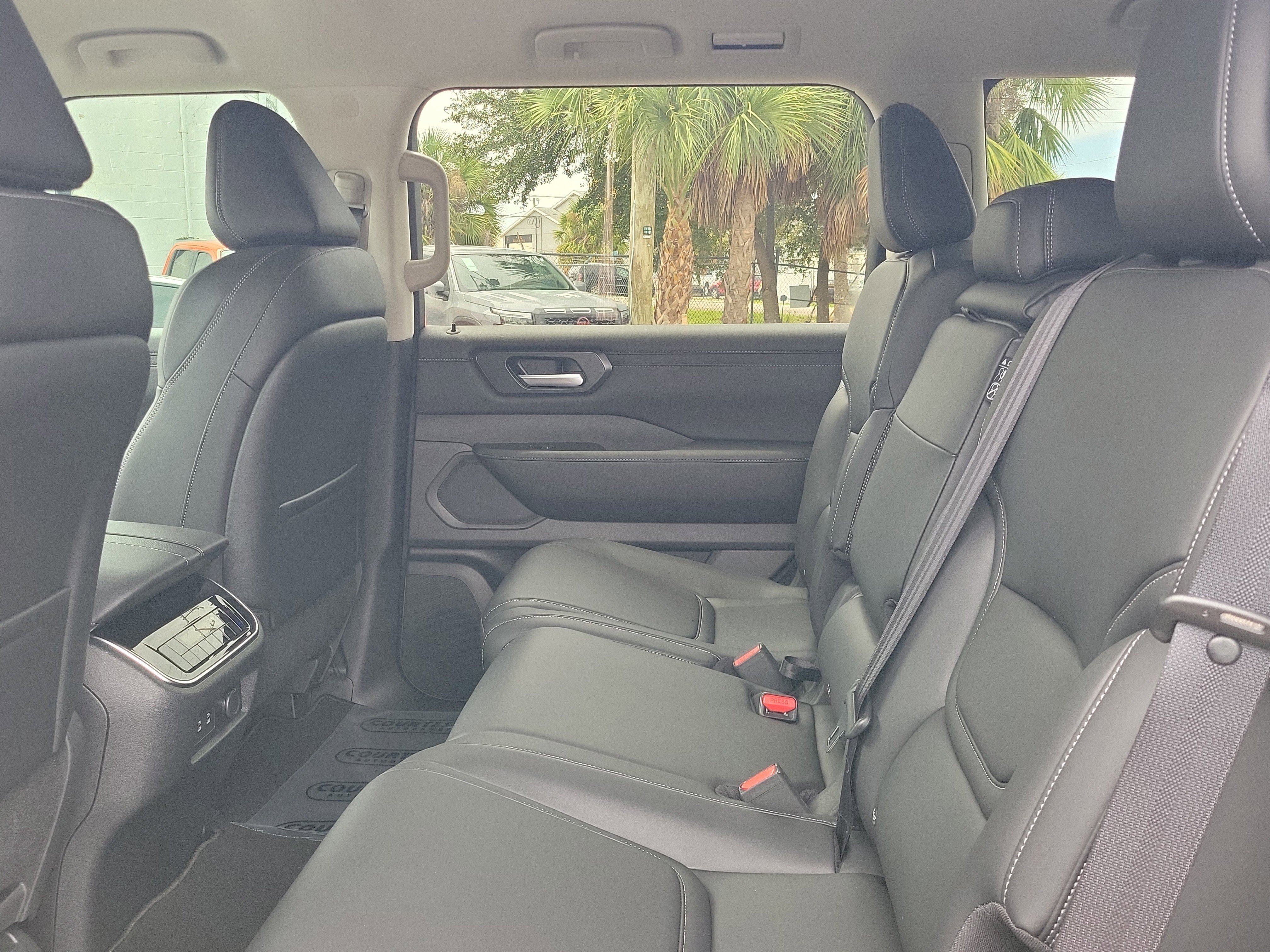 New 2026 Nissan Armada SV image 10