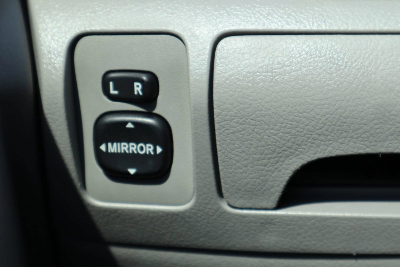 Used 2008 Toyota Camry Hybrid FWD image 30