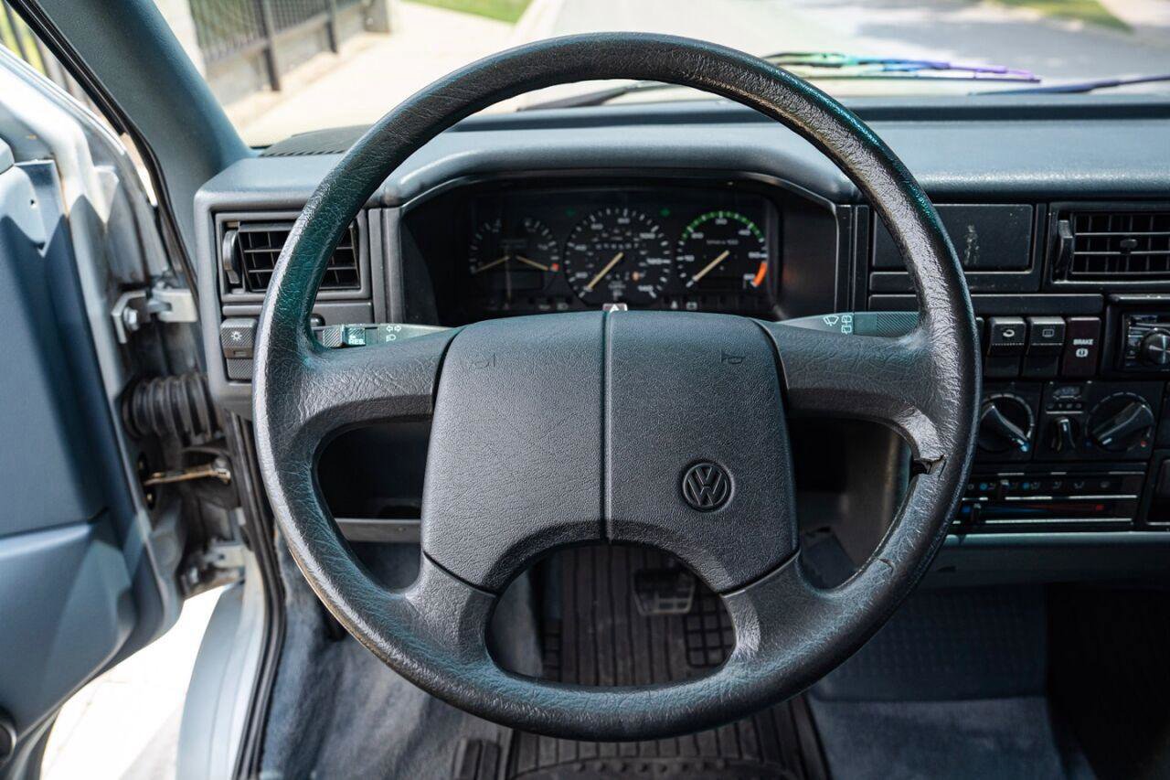 Used 1993 Volkswagen Eurovan GL FWD image 15
