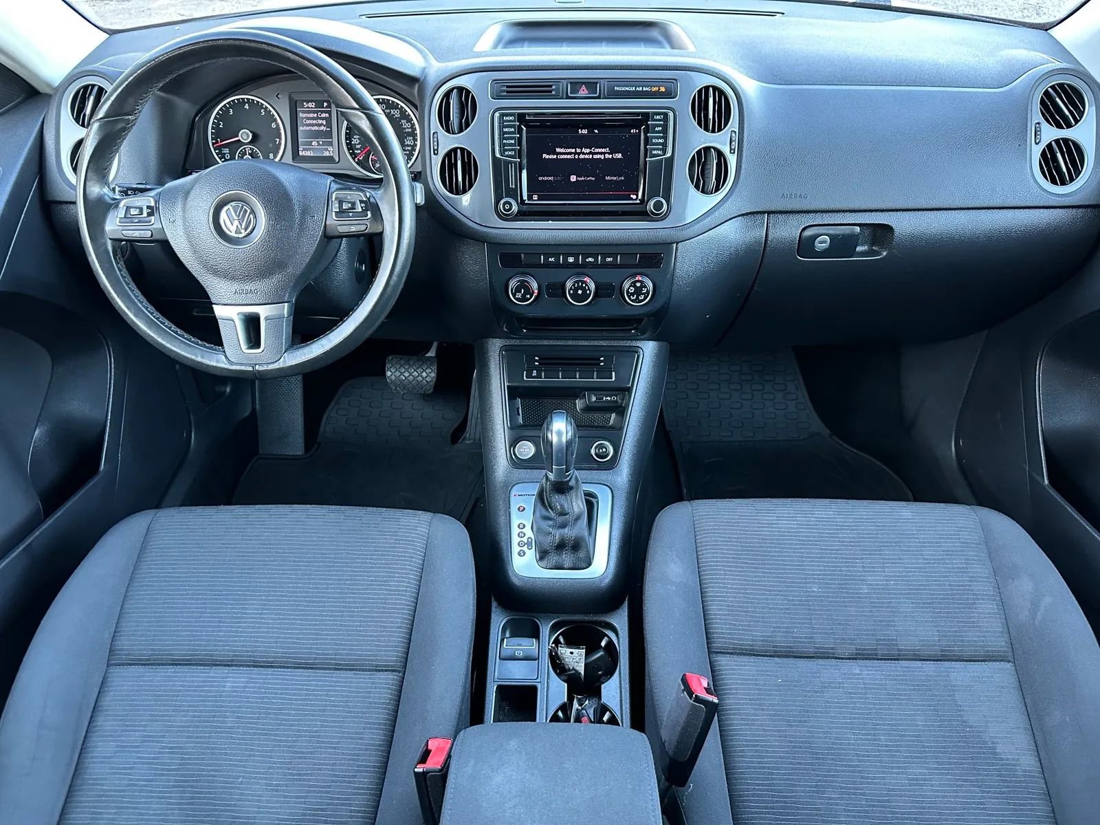 Used 2017 Volkswagen Tiguan Limited w/ Premium Package image 22