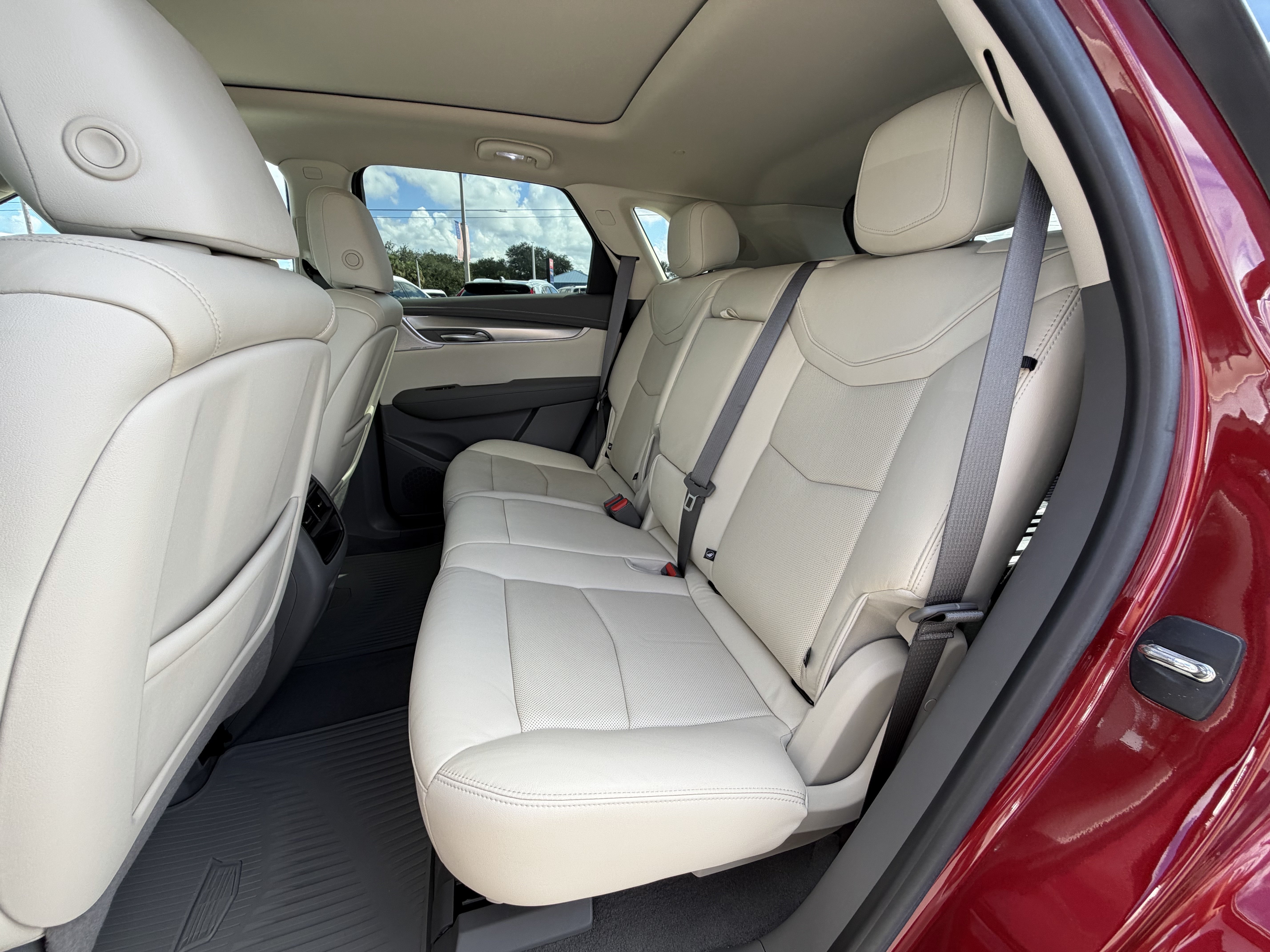 Used 2020 Cadillac XT5 Premium Luxury FWD image 15