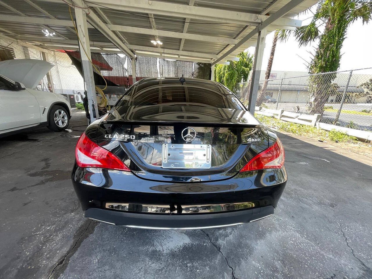 Used 2018 Mercedes-Benz CLA 250 4MATIC image 6