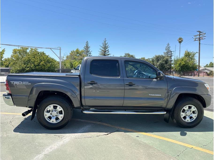 Used 2013 Toyota Tacoma PreRunner image 7
