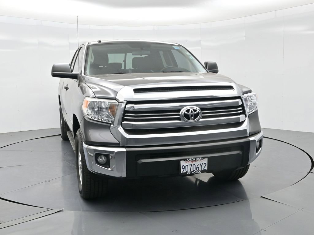 Used 2017 Toyota Tundra SR5 image 4