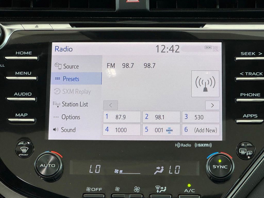 Used 2019 Toyota Camry XSE FWD image 27