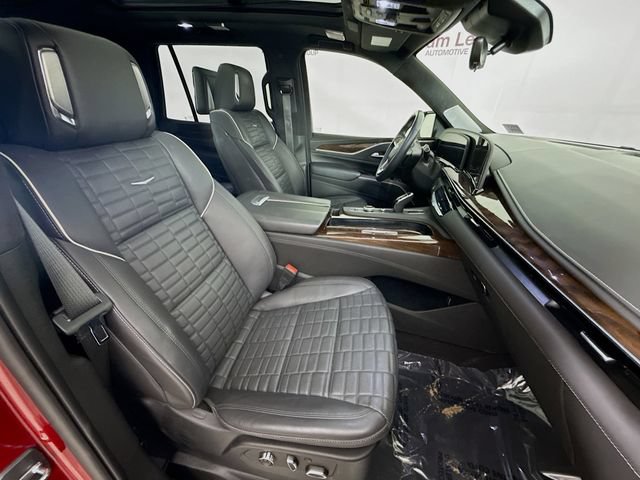 Used 2022 Cadillac Escalade Premium Luxury Platinum AWD/4WD image 33