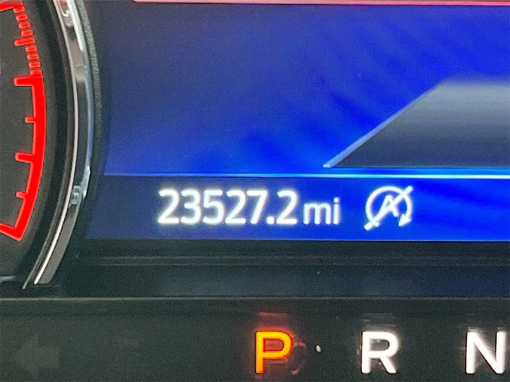 Used 2023 Ford Explorer XLT w/ Equipment Group 202A image 12