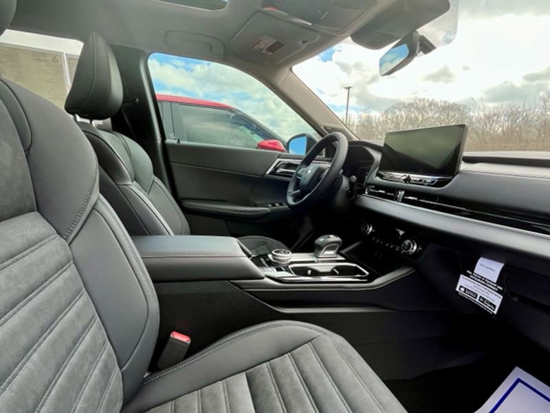 New 2026 Mitsubishi Outlander SE FWD image 11