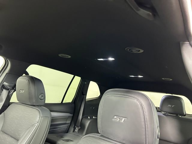 Used 2025 Buick Enclave Sport Touring w/ Power Package image 13