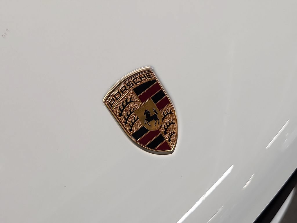 Certified 2025 Porsche Macan GTS AWD/4WD image 31