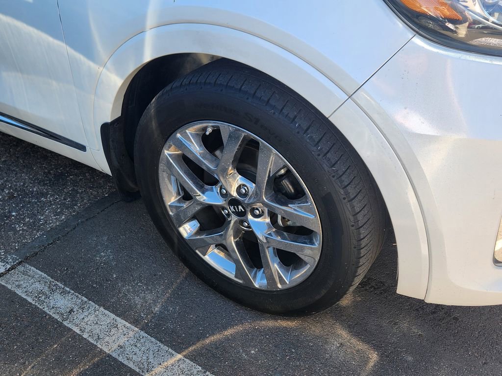Used 2019 Kia Sorento SX image 8
