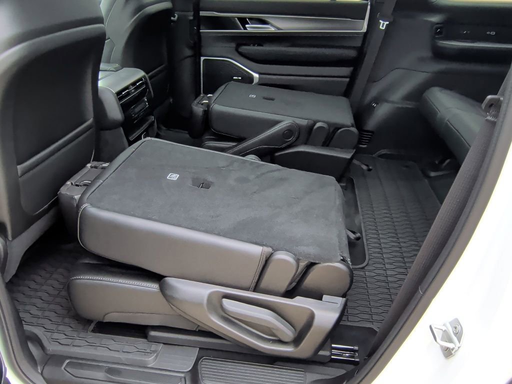 New 2026 Jeep Grand Wagoneer 4WD image 43