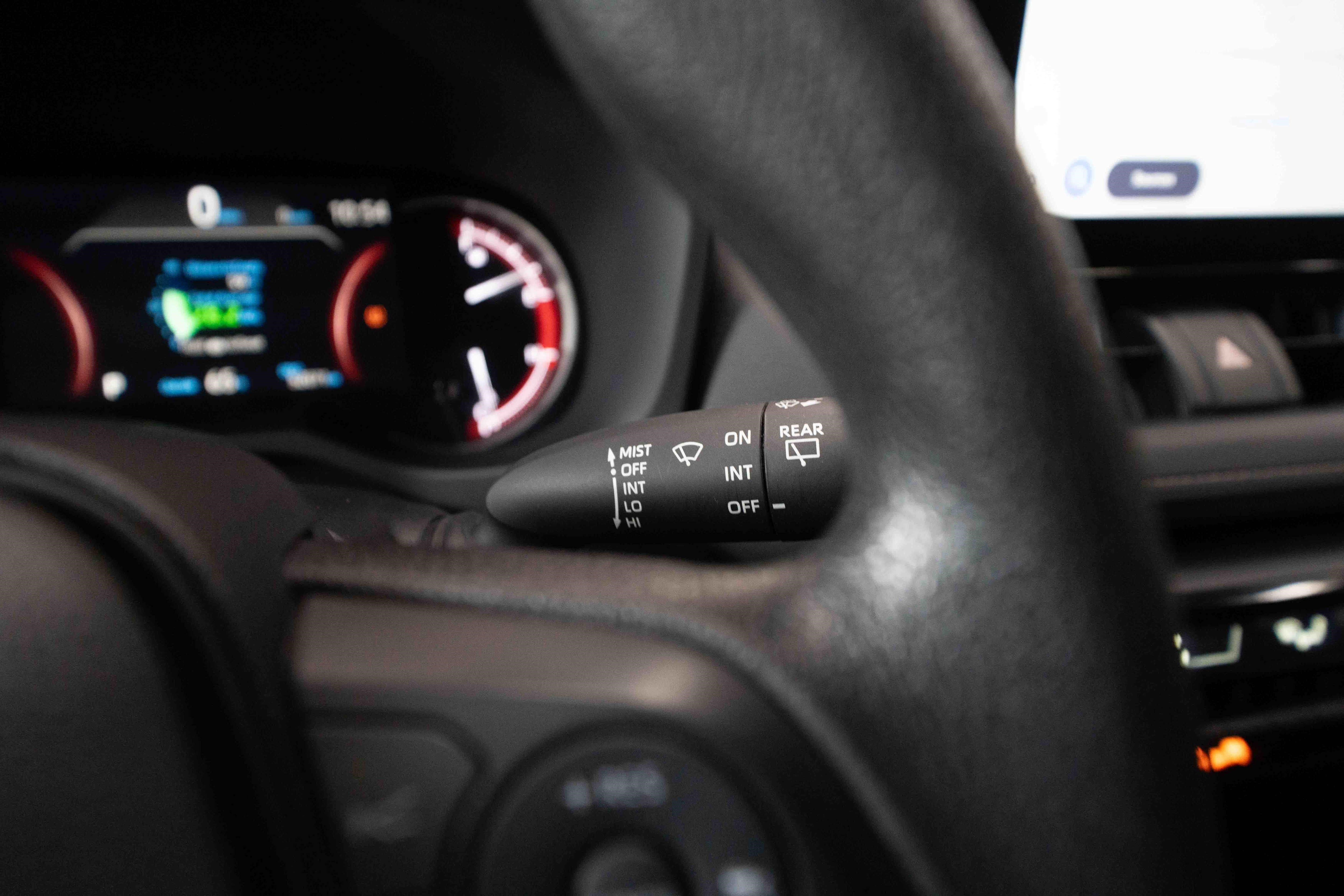 Used 2025 Toyota RAV4 LE AWD/4WD image 14