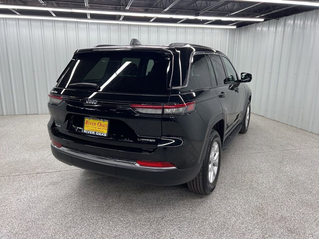 Used 2023 Jeep Grand Cherokee Limited image 6