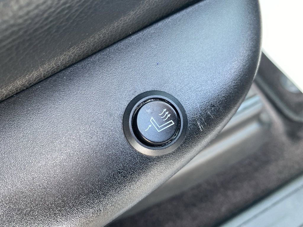 Certified 2016 Jeep Grand Cherokee Laredo w/ Quick Order Package 23E image 12