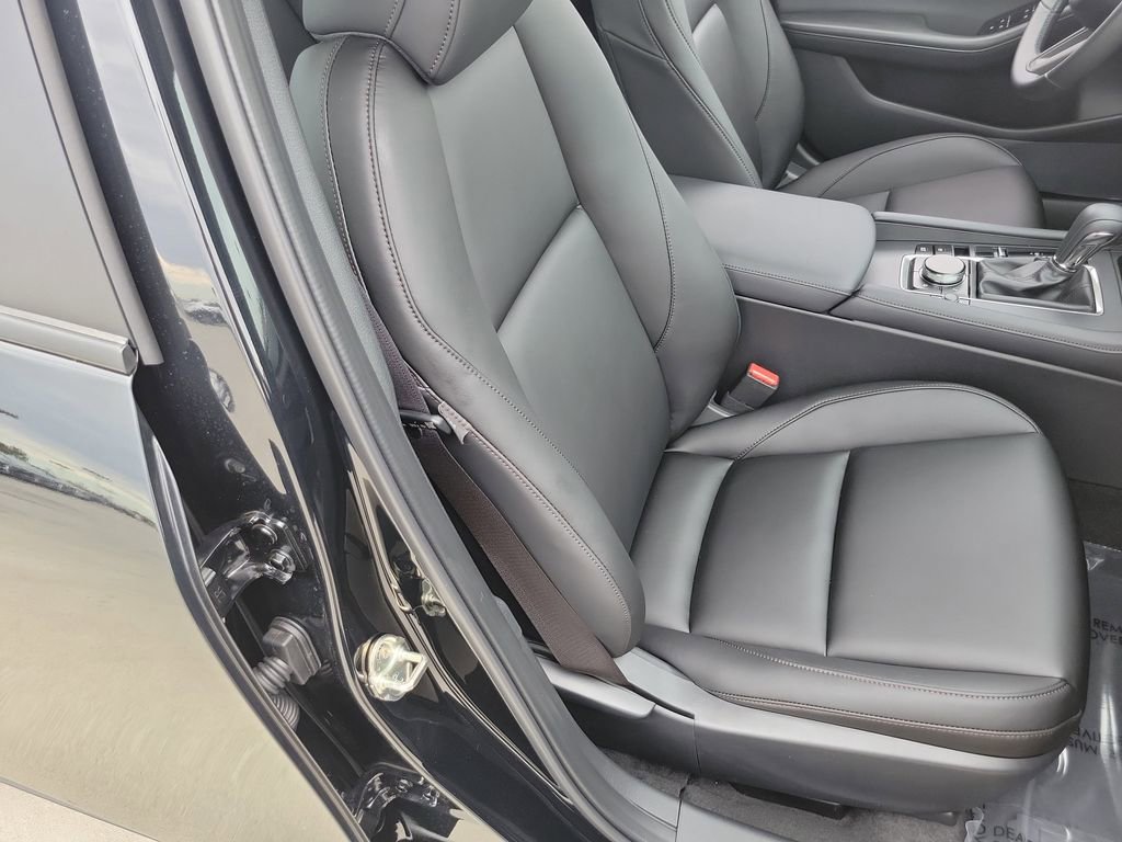 New 2026 MAZDA MAZDA3 2.5 S Sedan w/ Preferred Pkg image 17