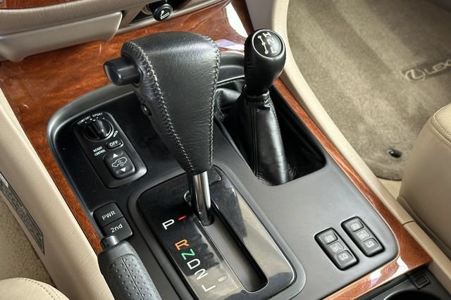 Used 1998 Lexus LX 470 4WD image 22