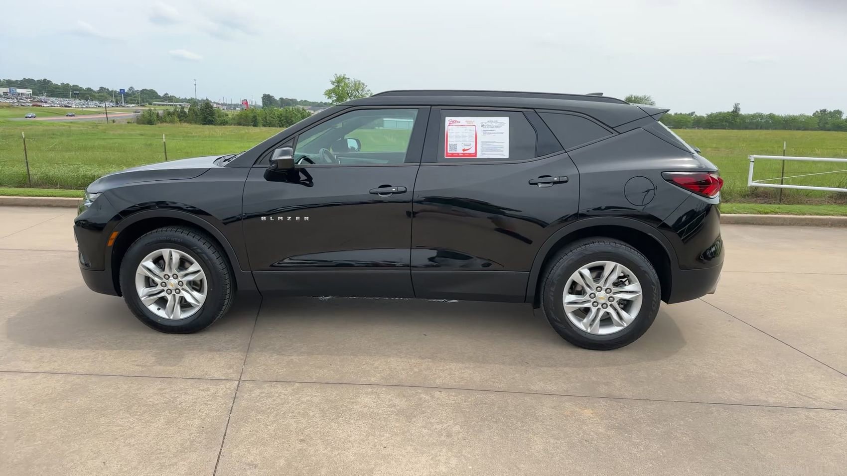 Used 2019 Chevrolet Blazer LT FWD image 6