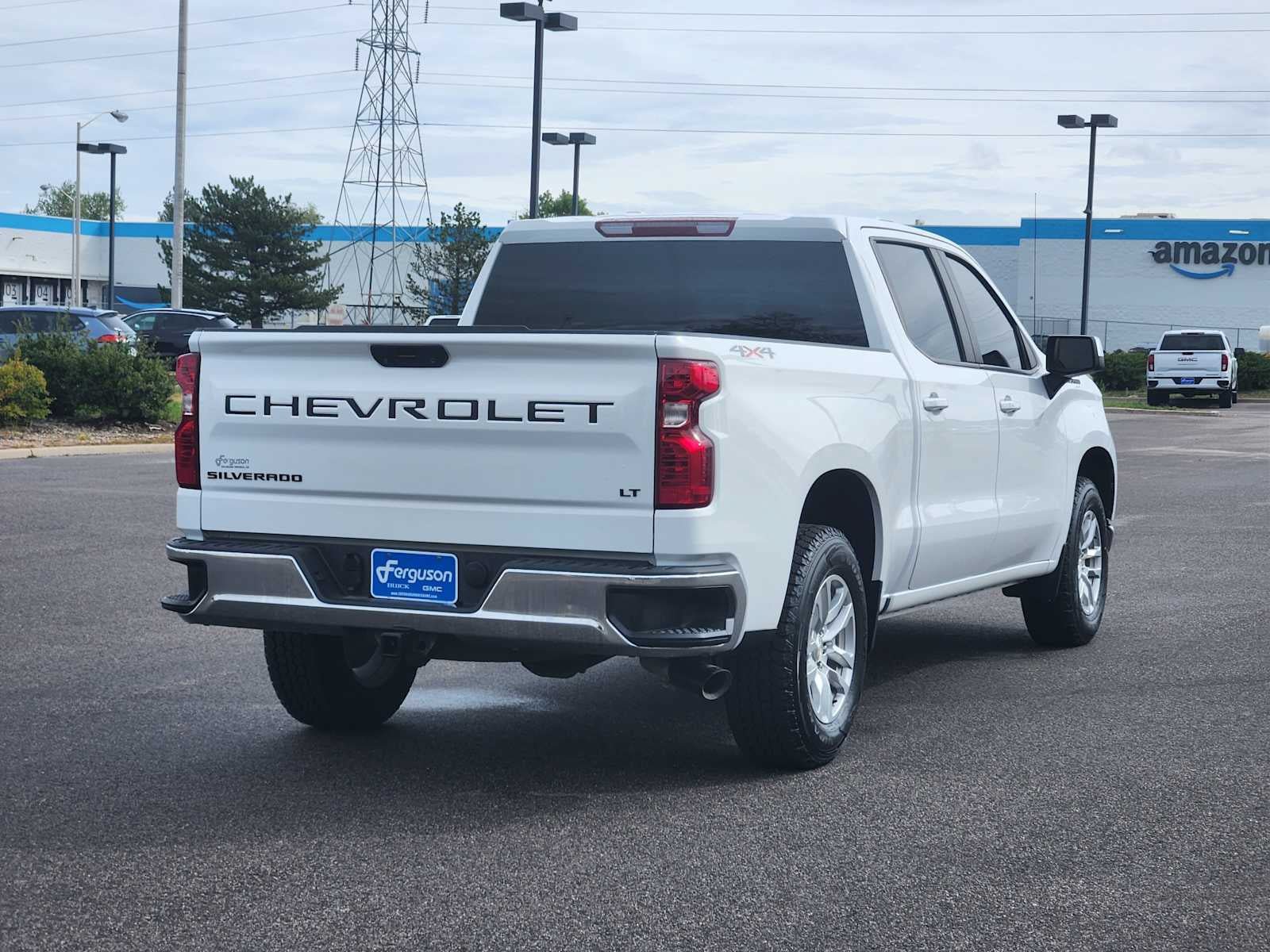 Used 2021 Chevrolet Silverado 1500 LT AWD/4WD image 3