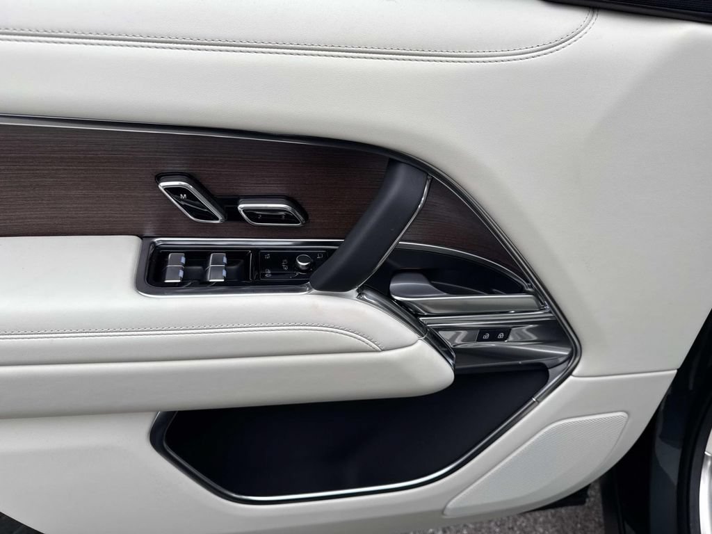New 2026 Land Rover Range Rover SE AWD/4WD image 20