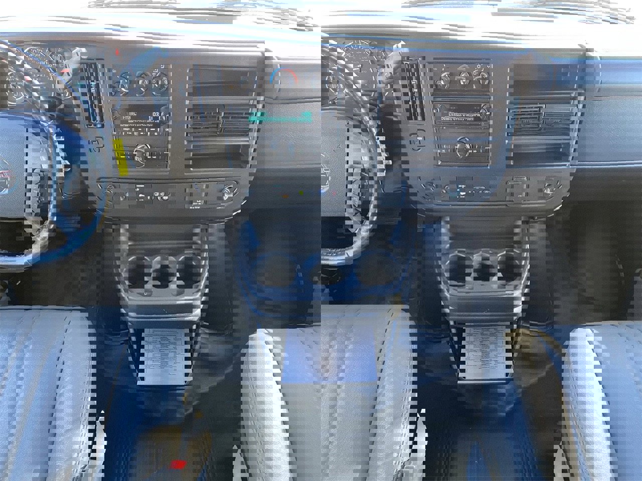 Used 2023 GMC Savana 2500 Extended w/ Driver Convenience Package image 15