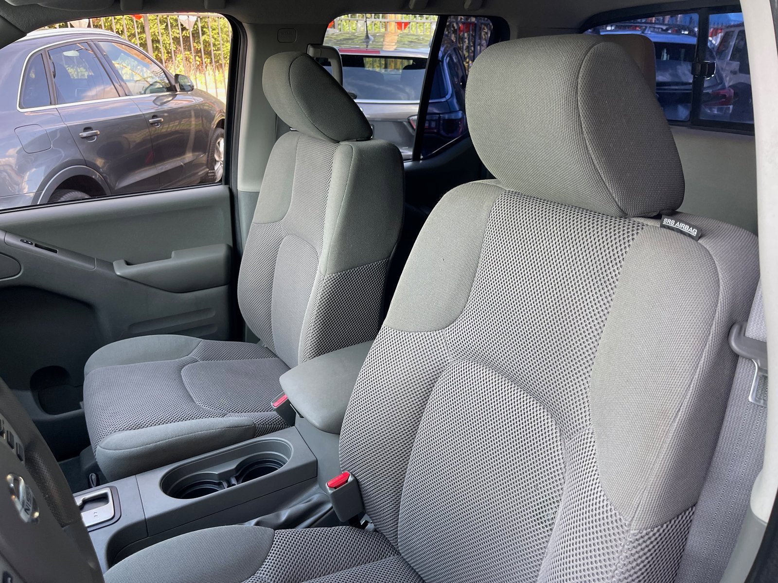 Used 2019 Nissan Frontier SV image 12