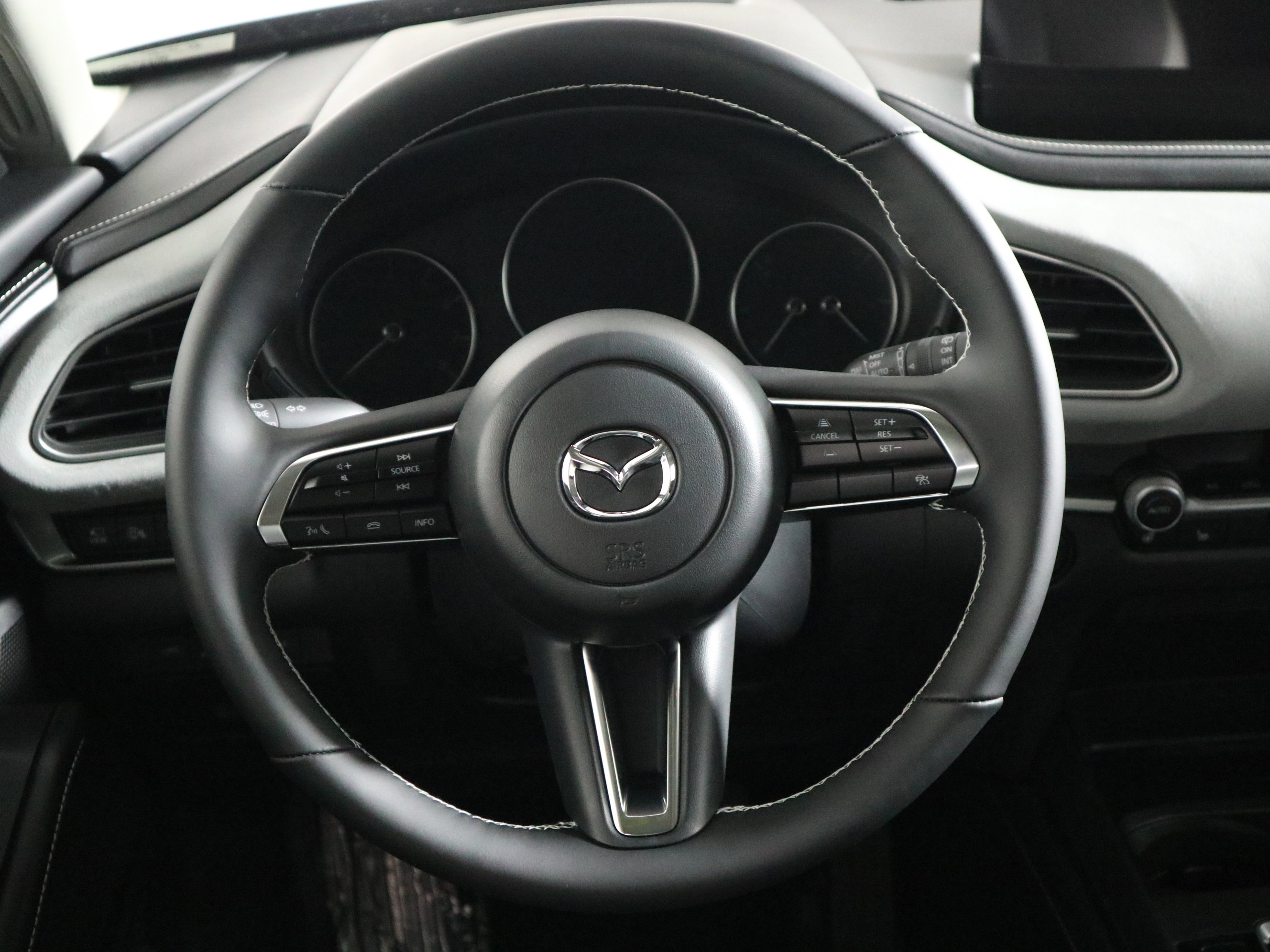New 2026 MAZDA CX-30 Aire Edition image 13