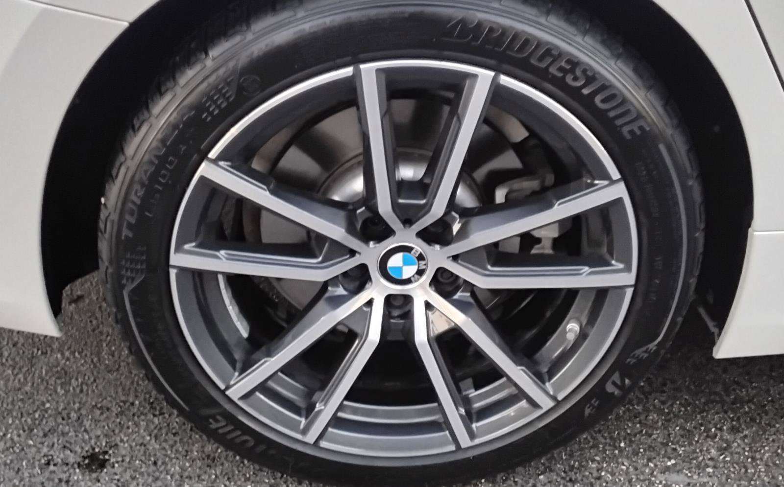 Used 2021 BMW 330i Sedan w/ Convenience Package image 14