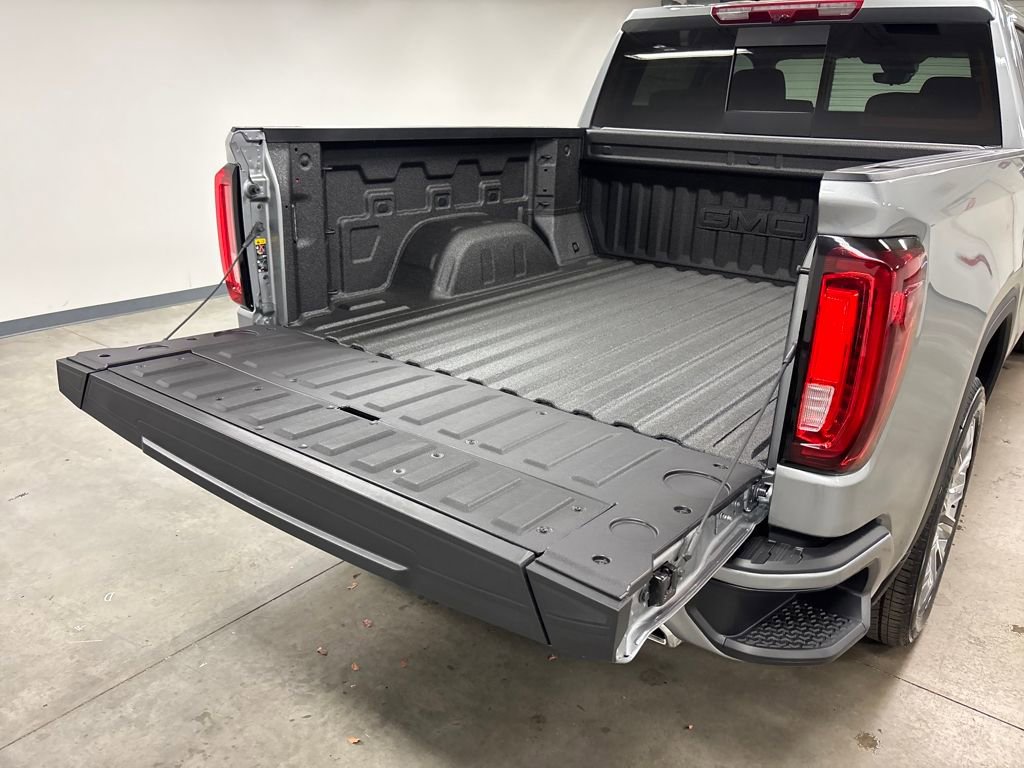 New 2026 GMC Sierra 1500 Denali w/ Denali Reserve Package image 17