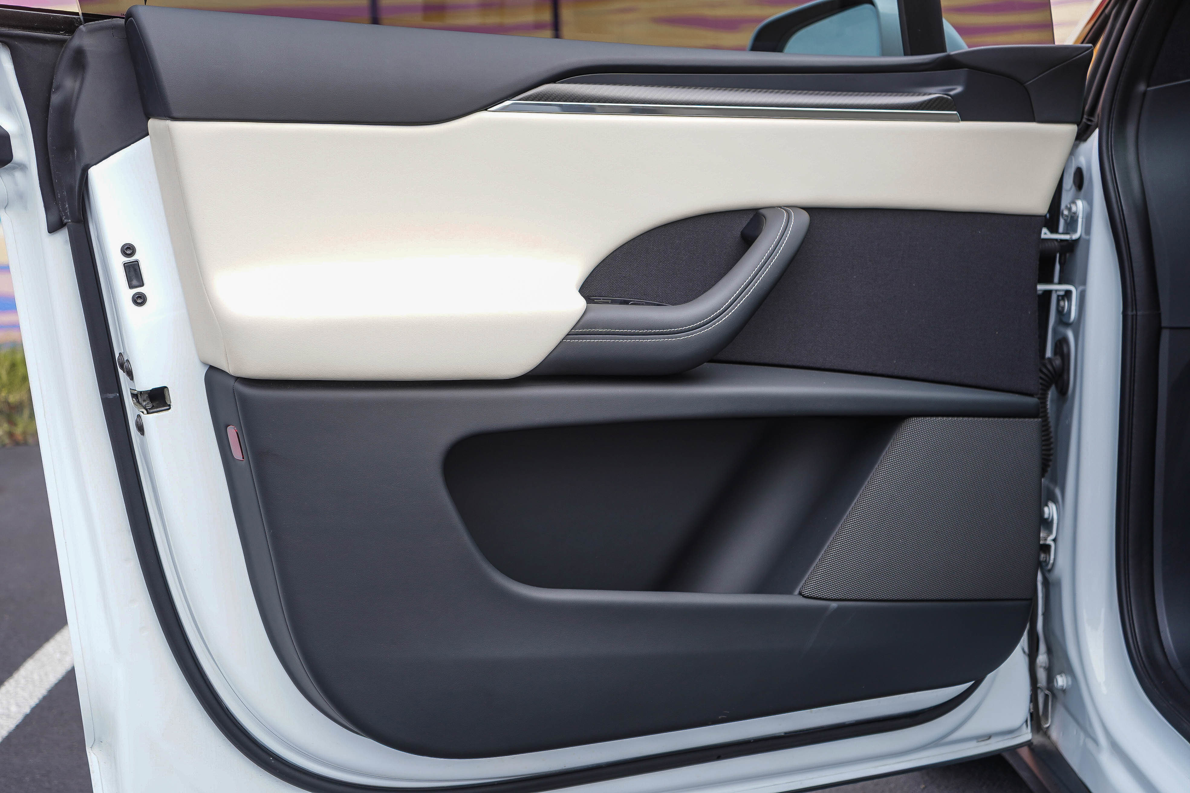 Used 2023 Tesla Model X Plaid image 23