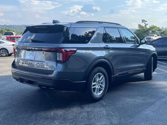 Certified 2026 Ford Explorer Active AWD/4WD image 3