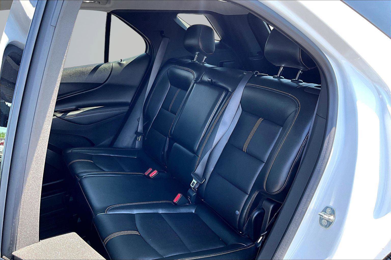 Used 2023 Chevrolet Equinox Premier w/ LPO, Floor Liner Package AWD/4WD image 27