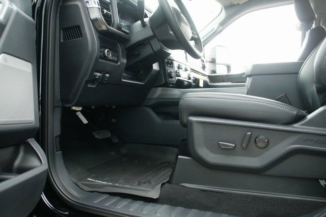 New 2026 Ford F350 Lariat image 18