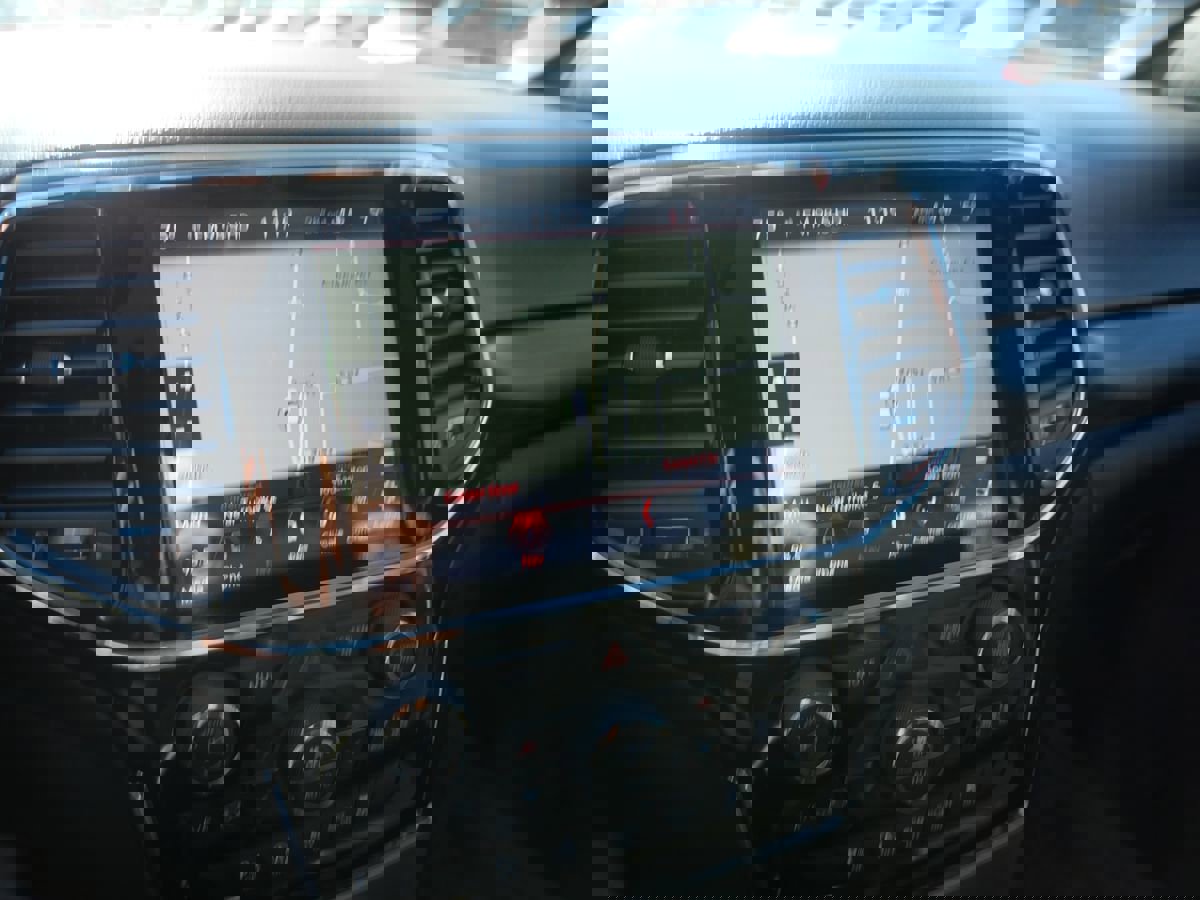 Used 2020 Jeep Grand Cherokee Altitude image 10