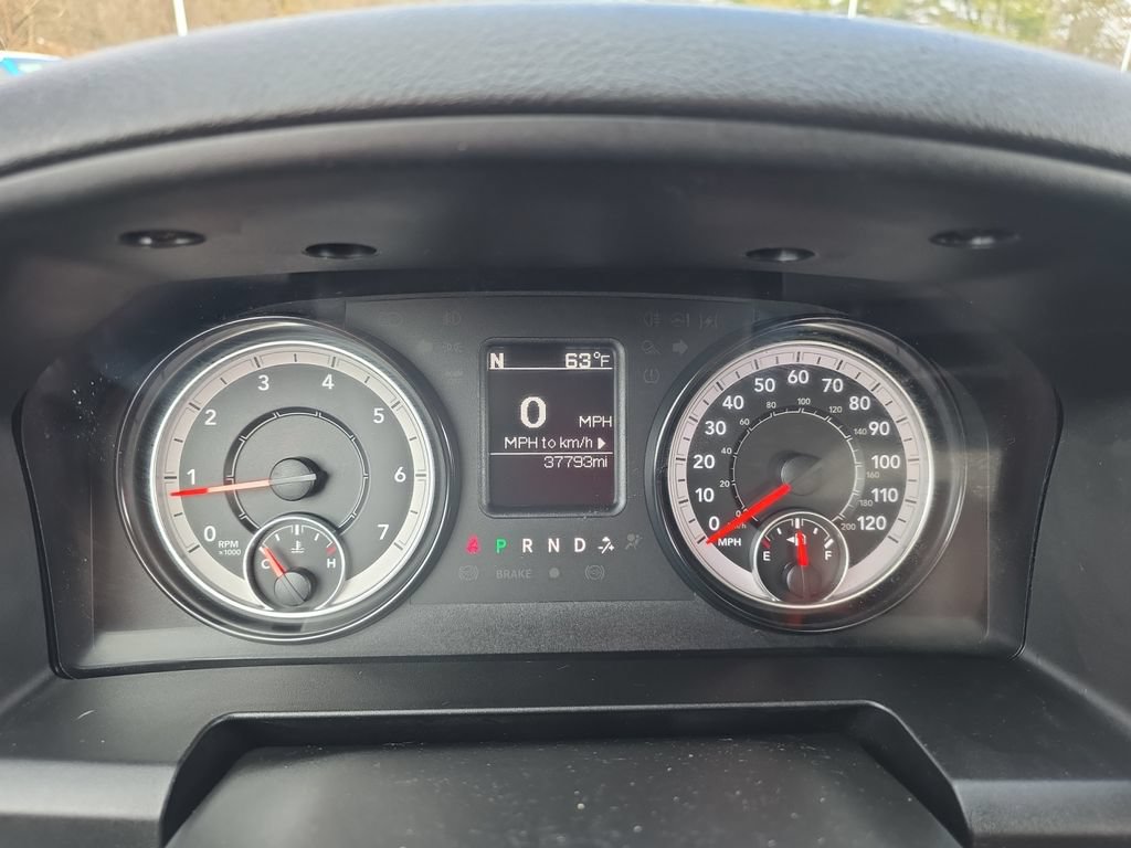 Used 2023 RAM 1500 Warlock AWD/4WD image 16