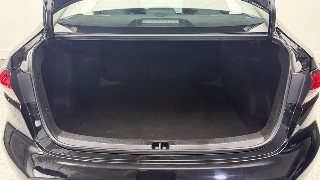 Used 2023 Toyota Corolla LE FWD image 30