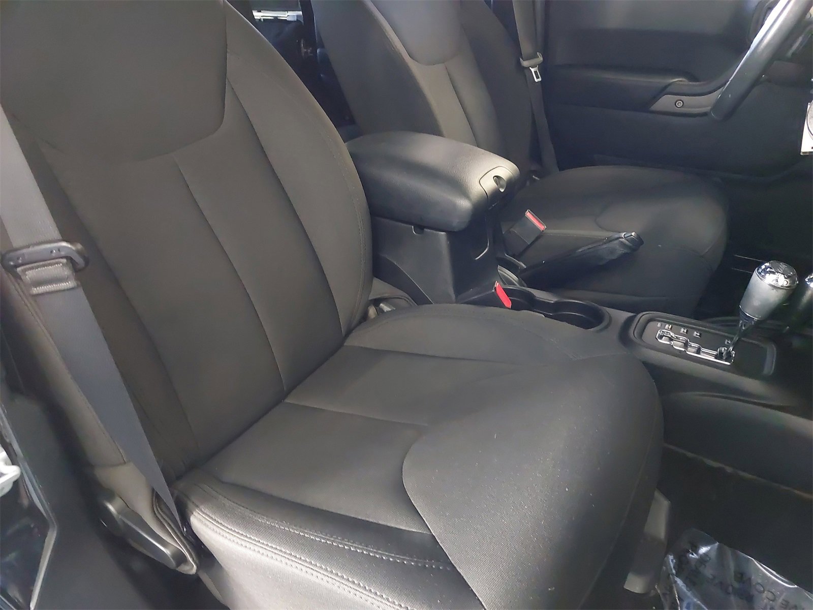 Used 2016 Jeep Wrangler Unlimited Sport w/ Quick Order Package 24S image 10