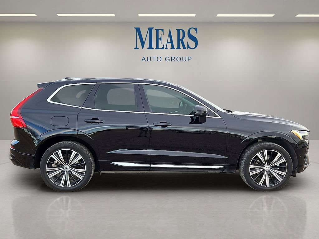 Certified 2023 Volvo XC60 B5 Plus w/ Climate Package image 7