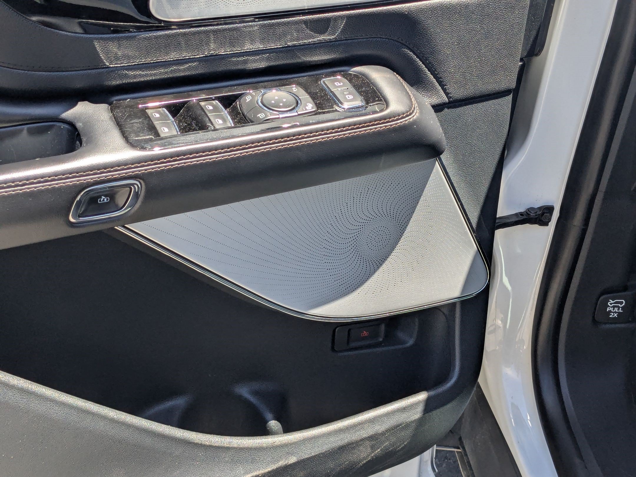 Used 2021 Lincoln Aviator Reserve AWD/4WD image 16