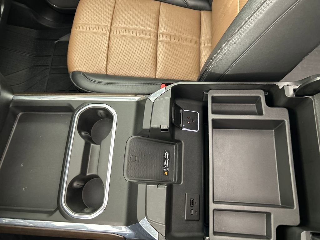 Used 2025 Chevrolet Silverado 2500 High Country w/ High Country Premium Package image 17