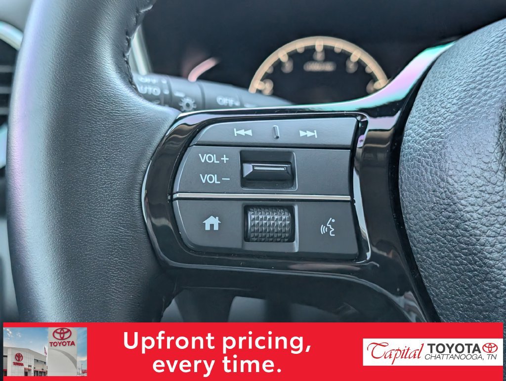 Used 2024 Honda Pilot Touring image 16