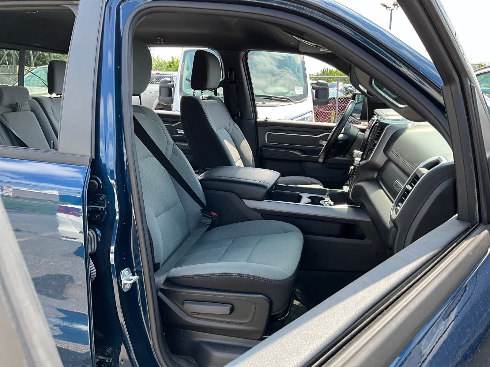Used 2023 RAM 1500 Big Horn AWD/4WD image 26
