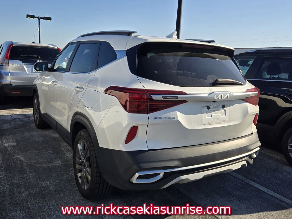 Used 2023 Kia Seltos S image 6